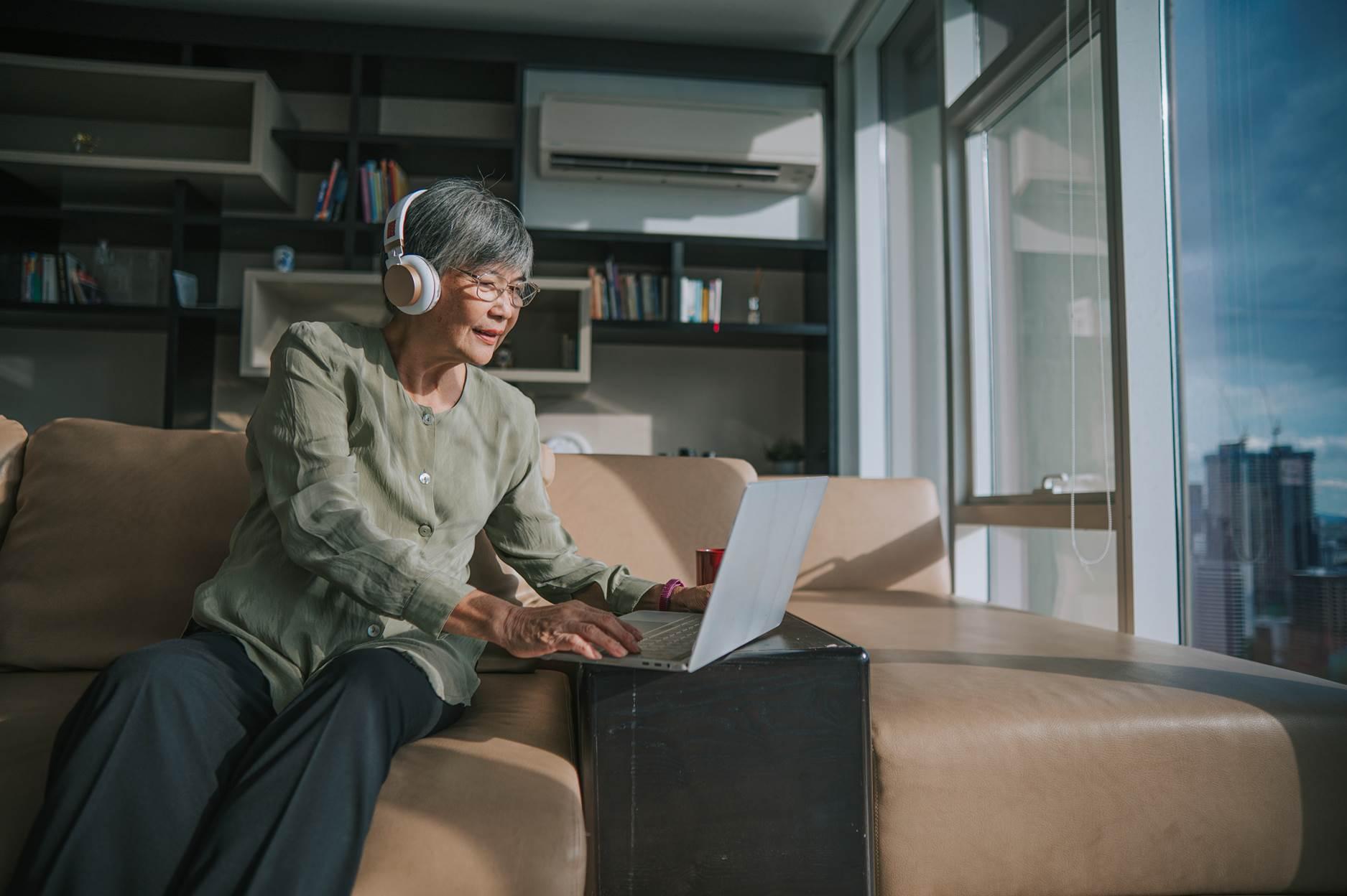 【TutorABC學英文】樂齡族學英文推薦! 85歲的快樂阿嬤與年輕世代共同成長